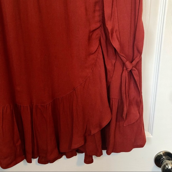 LOFT Petites Rust “Wrap Ruffle Style” Skirt - Picture 6 of 9